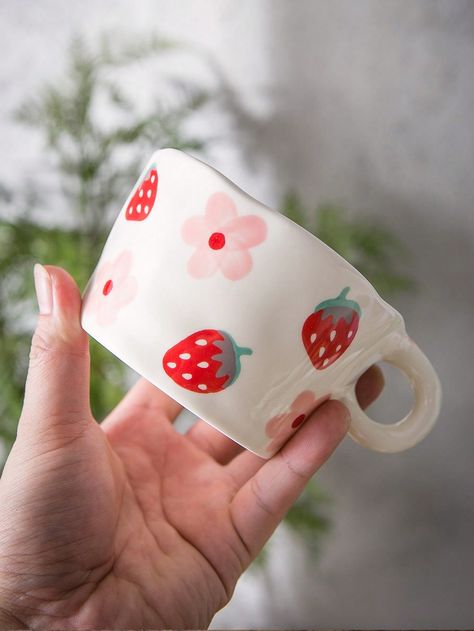 Rosa  Collar  porcelana china Frutas y verduras  Embellished Spoon Ceramic, Ceramic Cute, Ceramic Cafe, Diy Pottery Painting, Pink Mug, Strawberry Pattern, Cerámica Ideas, Paint Your Own Pottery, Hand Painted Mugs