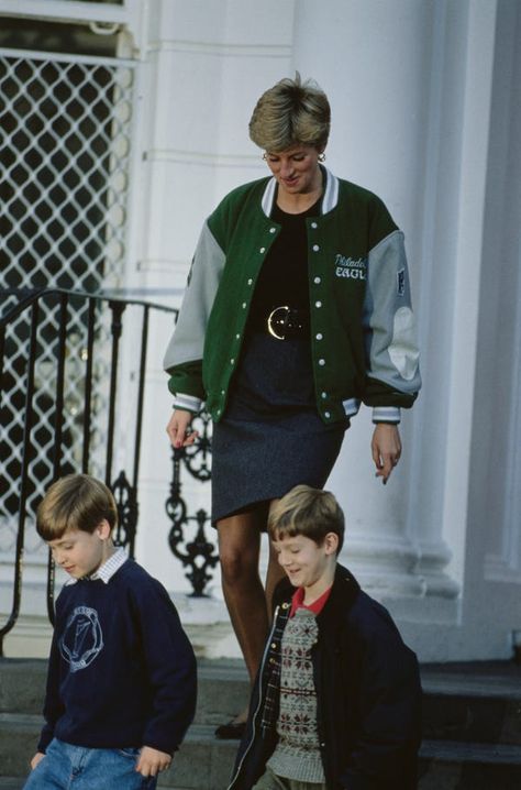 Eagles Jacket, Sporty Jacket, Princess Grace Kelly, Vogue France, Real Princess, Prince William And Harry, Principe Harry, Diana Princess, 90s Outfit