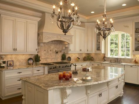 Granite Countertops Kitchen Island Ideas With Seating Open Concept French Country, Habersham Kitchen, French Country Kitchens Ideas, Barndo Ideas, Tuscan Kitchen Design, French Kitchens, French Country Kitchen Designs, French Country Dining Room, Country Interiors