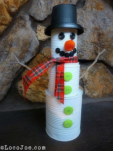 Recycled Tin Can Snowman Tin Can Snowman, Tin Can Animals, Can Snowman, Formula Can Crafts, Tin Can Man, Rotten Wood, Garden Scrapbook, Snowman Tree Topper, Recycle Projects