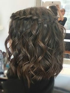 Girls With Short Hair, Cute Prom Hairstyles, Prom Hairstyles For Short Hair, Hair Pixie, Waterfall Braid, Penteado Cabelo Curto, فستان سهرة, Short Hair Styles Easy, Prom Hairstyles