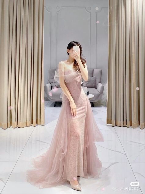 Gaun Tulle, Pale Pink Dress, Pretty Quinceanera Dresses, Gowns Dresses Elegant, Gaun Fashion, End Of Time, Pink Prom Dress, Pink Prom, Pretty Prom Dresses