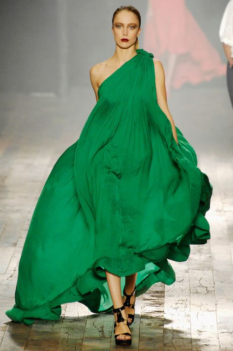 Spring 2008 - The Cut Alber Elbaz, Green Gown, Moda Paris, Fashion District, Lace Evening Dresses, Funky Fashion, Sport Chic, Printed Shift Dress, Fashion Week Spring