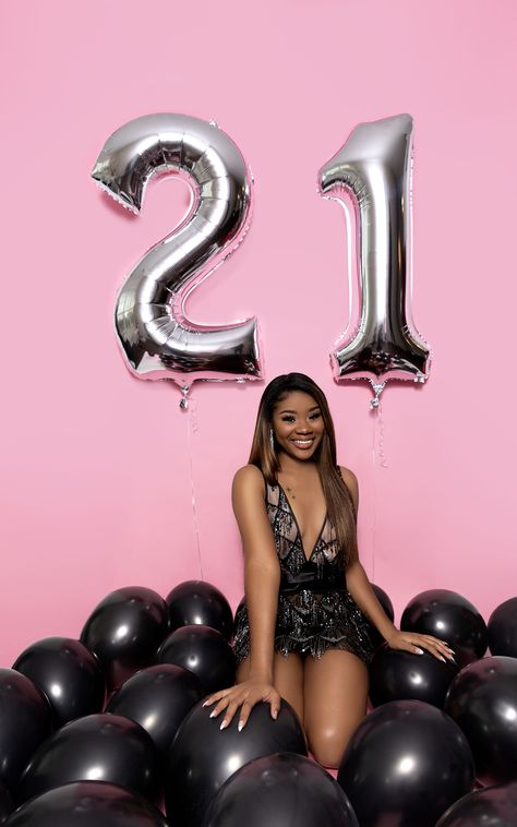 Ladies Birthday Photoshoot Ideas, Black And Pink Birthday Photoshoot, Pink 21st Birthday Photoshoot, 21th Birthday Photoshoot, 21st Birthday Studio Photoshoot Ideas, 21st Birthday Picture Ideas Instagram, Unique Birthday Photoshoot Ideas Outdoor, 21th Birthday Photoshoot Ideas, Birthday Photoshoot Ideas Balloons