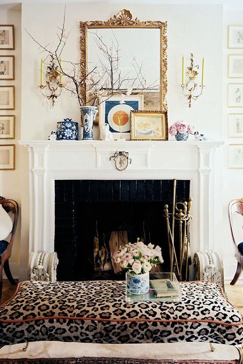 . Leopard Print Decor, White Mantel, Fireplace Mantel Decor, Casa Vintage, New York Apartment, Mantel Decor, Mantel Decorations, Fireplace Mantel, Fireplace Mantle