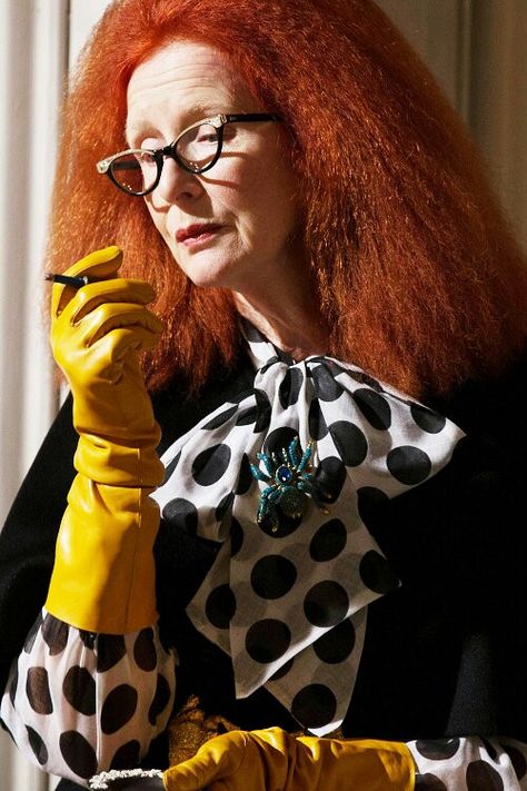 Myrtle Snow.  I know she is a character in a show but what fashion sense! American Horror Story Tumblr, American Horror Story Characters, Frances Conroy, Ahs Characters, American Horror Stories, American Horror Story 3, Ahs Coven, American Horror Story Seasons, American Horror Story Coven