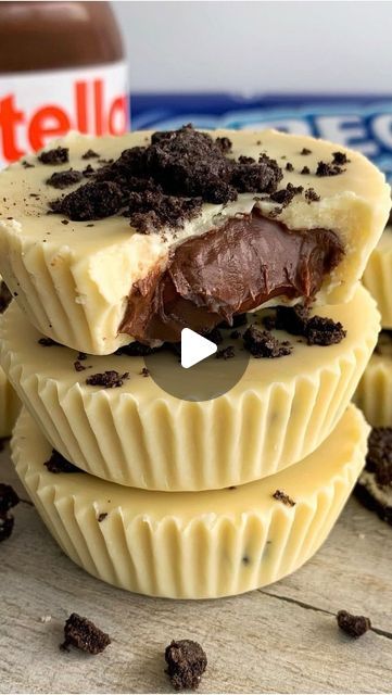 Easy Nutella Dessert Recipes, Oreo Cups, Nutella Desserts Easy, Nutella Dessert Recipes, White Chocolate Oreos, Oreo Treats, Nutella Desserts, Nutella Cookies, Chocolate Oreos