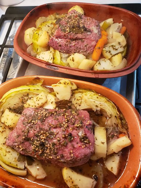 New England Boiled Dinner (Clay Pot) Recipe Clay Cooker Recipes, Clay Pot Recipes, Romertopf Clay Pot Recipes, New England Boiled Dinner, Clay Pot Cooking Recipes, Boiled Dinner, Baked Corn, Corned Beef Recipes, Corned Beef