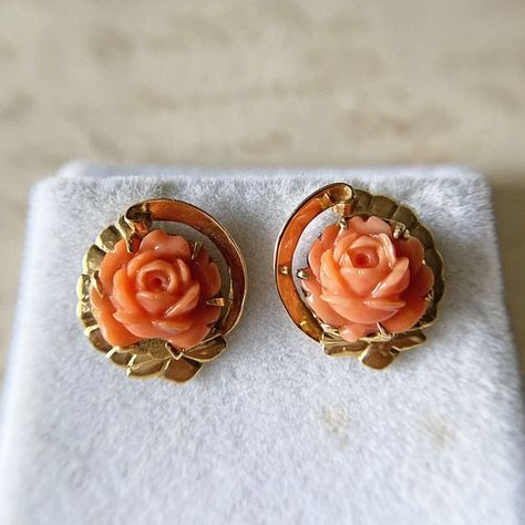 Tambourine Jewelry on Instagram: "A vintage pair of 14K gold earrings with corals carved into roses. It has screw back locks. I got this from a young lady in Eastern Visayas. Her grandmother passed on her old jewelry collection to her whom she raised as her own. Her grand daughter kept some pieces and decided to let go of the rest. It has been gently cleaned and in good vintage condition. Measurements: Height: 0.60 inch Width (widest part): 0.51 inch Total Weight: 3.3g P23,000 layaway/ Carved Coral Jewelry, Eastern Visayas, Saree Jewellery, Grand Daughter, Beaded Necklace Designs, Black Beaded Jewelry, Tambourine, Coral Jewelry, Old Jewelry