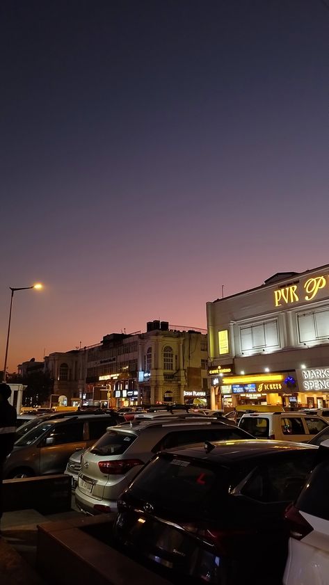 Sunset in delhi cp Connaught Place,PVR Connaught Place Snap, Connaught Place Delhi Aesthetic, Delhi Snaps, Delhi Connaught Place, Delhi Pics, Cp Delhi, Delhi Aesthetic, Travel Manifestation, Delhi City