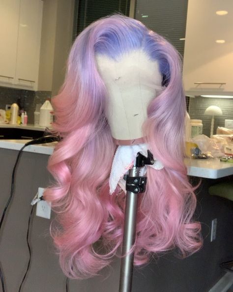 #starburstunit first time water coloring and it took literally 2 minutes to make this color. Wig Buisness, Amazing Wigs, Custom Color Wigs, Hair Colorful, Wig Head, Pretty Hair Color, Colored Wigs, Hair Laid, Colorful Hair