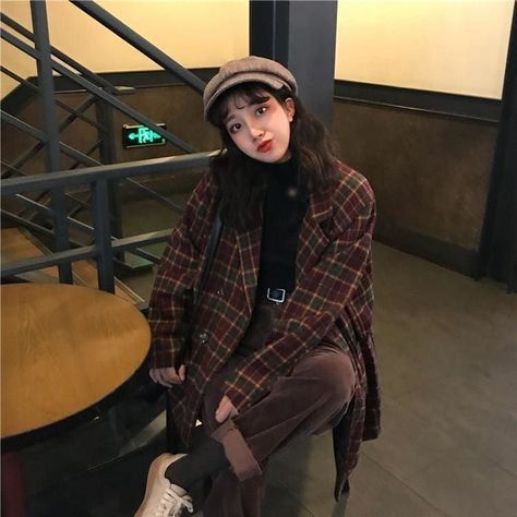 7c4ede33a62160a19586f6e26eaefacfdesc53032607ri Winter Plaid Long Sleeve Blazer, Vintage Fashion Outfits, Online Aesthetic, Aesthetic 80s, Y2k Aesthetic Fashion, Aesthetic Clothing Stores, Egirl Outfits, Suit Collar, Korean Ulzzang