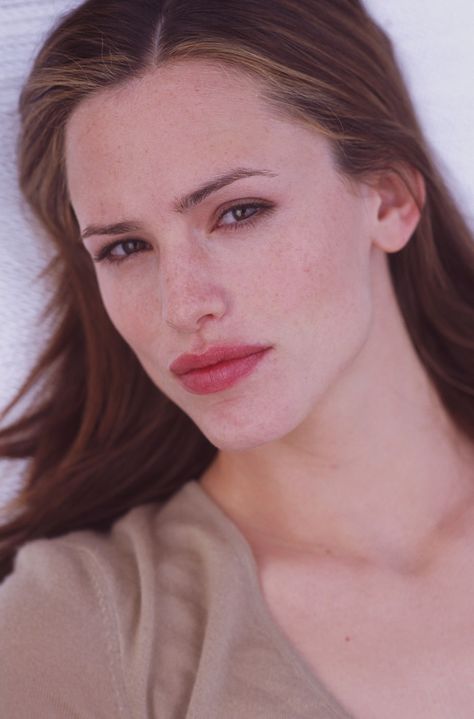 Jennifer Garner 90s, Jennifer Garner Style, Lexie Grey, Female Actresses, Jennifer Garner, Redheads, Hair Makeup, Wonder Woman, Actresses