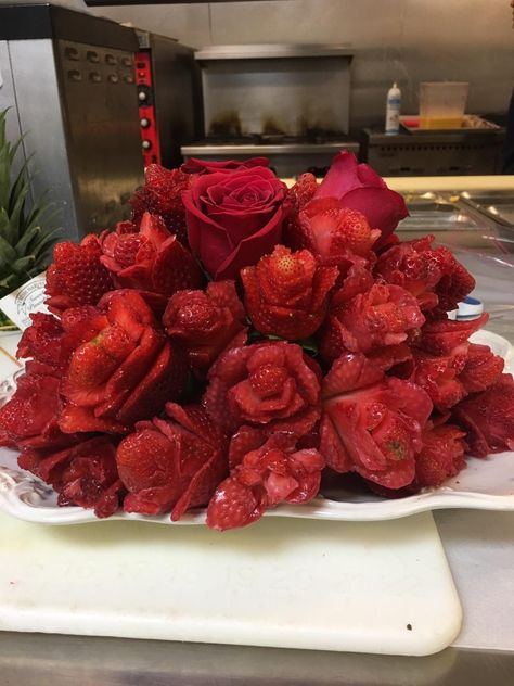 Strawberry Rose Bouquet Carving Strawberry Rose Bouquet, Fruit Carvings, Strawberry Rose, Strawberry Roses, Fruit Carving, Rose Bouquet, Raspberry, Carving, Fruit