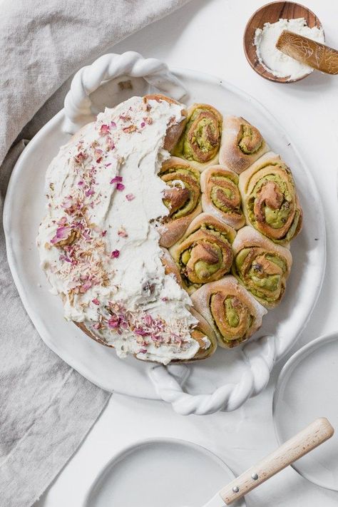 Pistachio Rose Cardamom Rolls in 45 Minutes Pistachio Rose and Cardamom Rolls #pistachio #cardamom #valentinesday #mothersday