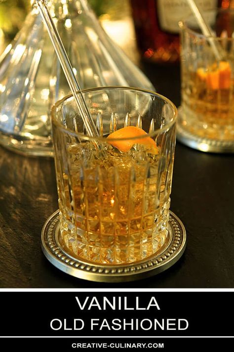 A hint of vanilla in a classic makes this Vanilla Old Fashioned Cocktail a spectacular addition to your cocktail repertoire! Bourbon Drinks Recipes, Shots Alcohol Recipes, Whiskey Drinks Recipes, Bourbon Cocktail Recipe, Bourbon Tasting, Liquor Recipes, Cocktail Drinks Alcoholic, Blueberry Coffee Cake, Bourbon Drinks