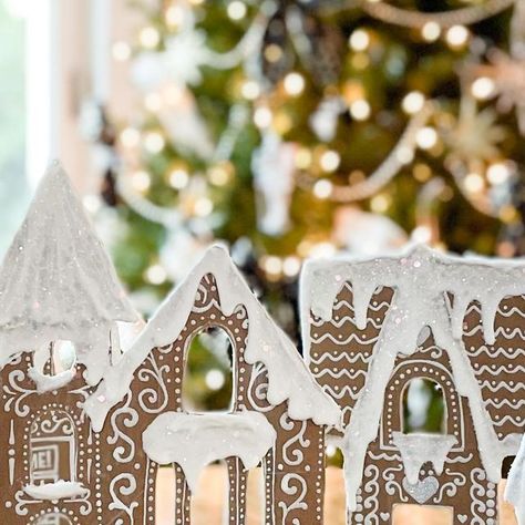 Cute Gingerbread Houses, Cardboard Gingerbread House, House Artwork, Gingerbread Diy, Gingerbread Village, Holiday Village, Xmas Diy, Gingerbread Houses, Trader Joe’s