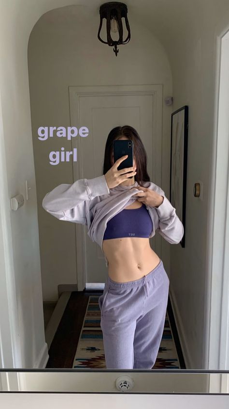 Abs Aesthetic, Abs Women, Fashion Dictionary, Workout Fits, Fitness Inspiration Body, Girls Life, Girl Body, Korean Street Fashion