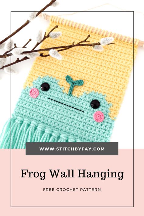 Crochet Wall Art, Crochet Frog, Crochet Wall Hangings, Tapestry Crochet Patterns, Kawaii Crochet, Crochet Decoration, Crochet Tapestry, Fun Crochet Projects, Diy Crochet Projects