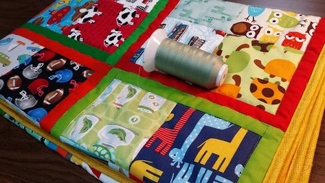 Quilting In The BunkHouse: I Spy Baby Quilt Stitch In The Ditch, Kid Quilts Patterns, Baby Quilt Tutorials, Kid Quilts, I Spy Quilt, Charity Quilts, Simple Stitch, Baby Boy Quilts, Jellyroll Quilts