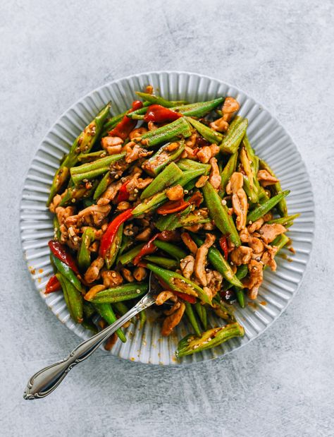 Okra Stir-fry with Chicken - The Woks of Life Sweet Bean Paste Recipe, Stir Fry Okra, Spicy Okra, Cook Okra, Wok Of Life, Woks Of Life, The Woks Of Life, Okra Recipes, Quick Easy Dinner