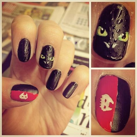 Toothless Inspired Nails - HTTYD Httyd Nails, How To Train Your Dragon Nails, Toothless Nails, Dragon Clothes, Dragon Nails, Train Dragon, Dragons Clothes, Tech Inspiration, Nail Polish Crafts