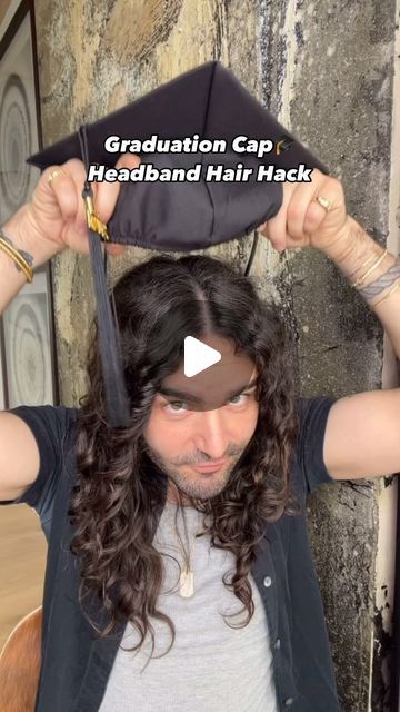 Matt Newman on Instagram: "this viral #hairhack for ur graduation cap blew my mind the first time i saw it!!🎓 #hairinspo #instahair #headband #hairideas 🎓 have u seen this graduation day hair hack before?!!!" Graduation Cap Hacks Headband, Grad Cap Headband Hack, Graduation Cap Headband Hack, Graduation Cap Hacks, Cap And Gown Hair Hairstyles, Graduation Hairstyles With Cap, Cap Hairstyles, Hair Hack, Squash Casserole