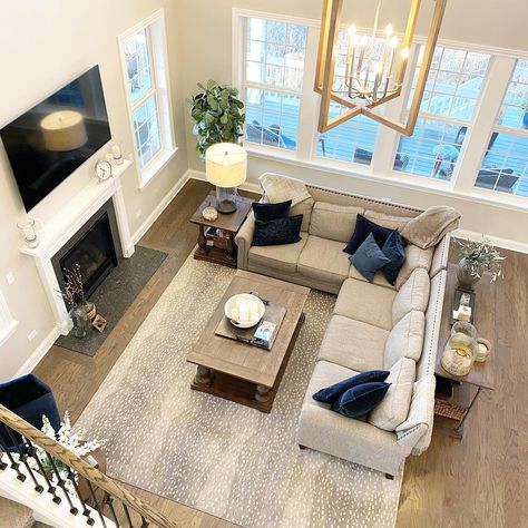 The Real Houses of Barrington on Instagram: “Birds eye views 🕊 #ballarddesigns #potterybarn #bassetfurniture #crateandbarrel #hinkleylighting�” U Couch, Living Room Furniture Layout, Living Room Setup, Modern Farmhouse Living Room, Style Deco, Livingroom Layout, Room Remodeling, Living Room Makeover, Living Room Inspo