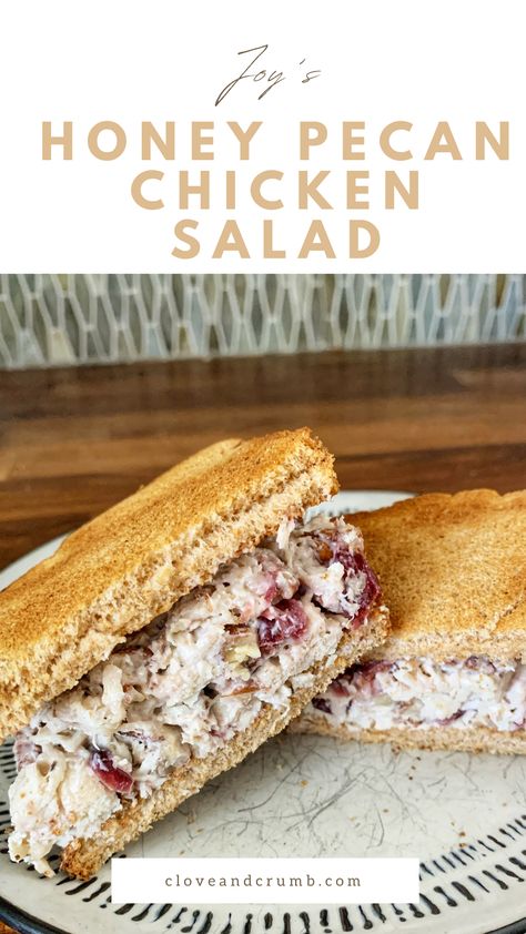 Honey pecan chicken salad on toasted wheat bread on plate Honey Chicken Salad Recipe, Honey Pecan Chicken Salad, Autumn Chicken Salad, Easy Office Lunch Ideas, Fall Chicken Salad, Honey Pecan Chicken, Acai Bowl Recipe Easy, Sandwich Spreads, Lunch For Work