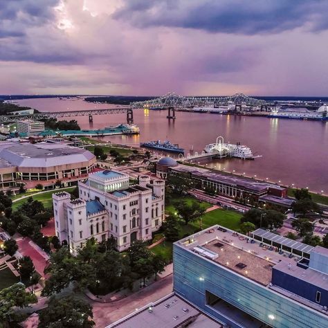 Purple sky after a rain in Baton Rouge. Credit: Beyond Media BR. Baton Rouge Aesthetic, Baton Rouge Louisiana Aesthetic, Dark Book, Baton Rouge Louisiana, Dark Books, Music Appreciation, Blurred Lines, Purple Sky, College Life