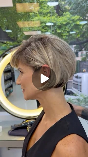 @kurze.haare.stylen on Instagram: "😍💐🌟👉🏼 @nellcarmo  . . #kurzehaare💇 #kurzehaarschnitt #kurze #kurzehaare #pixiehaircut #pixiebob #pixiebobhaircut #pixiehairstyle #pixiehaarschnitte" Neck Length Bob Haircut, Short Bobs For Thick Hair, Short Bob Layered Haircuts, Basement Carpeting, Cute Bobs For Fine Hair, Short Bobs For Fine Hair, Ear Length Bob, Wedge Bob Haircuts, Really Short Bob