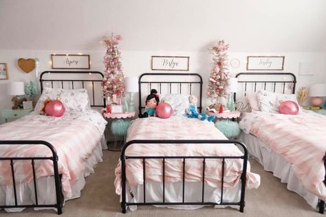 Twin Beds Guest Room, Sibling Room, Grandkids Room, Shared Girls Room, Kids Shared Bedroom, Shared Girls Bedroom, Big Kids Room, Classy Bedroom, Shared Bedroom