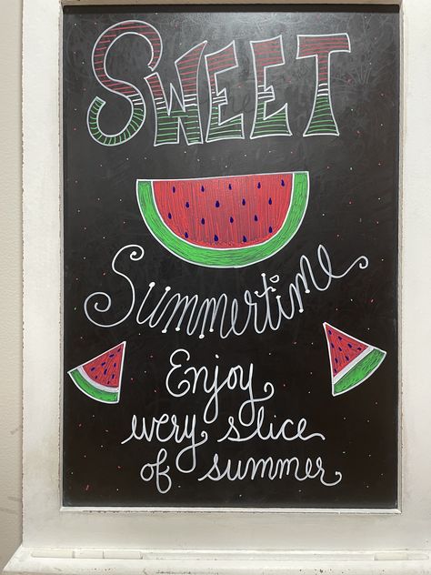 Watermelon Chalkboard Art, Summer Chalkboard Art Easy, Cute Summer Chalkboard Ideas, Summertime Chalkboard Ideas, June Chalkboard Art, Chalkboard Drawing Ideas, Summer Chalkboard Ideas, Daycare Quotes, Drawing Ideas Summer