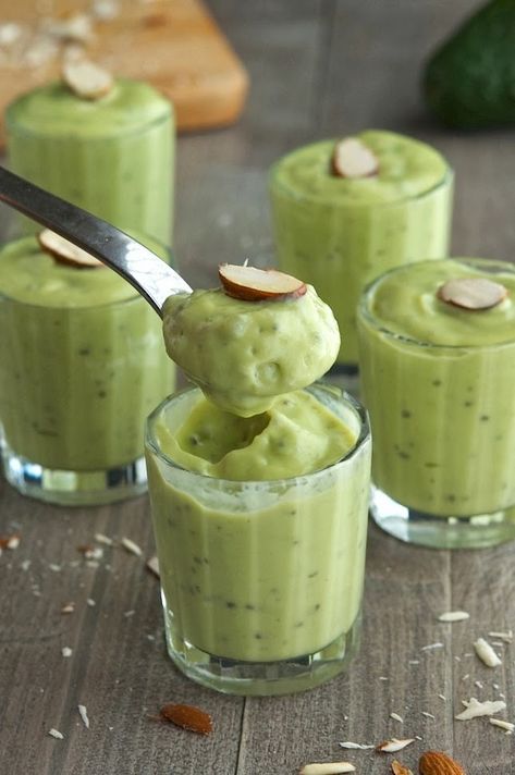 Honey Avocado, Avocado Recipes Healthy, Vanilla Honey, Avocado Dessert, Avocado Pudding, Keto Cheesecake, Pudding Desserts, Ripe Avocado, Avocado Recipes