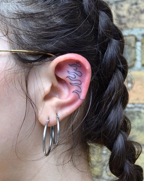 Non-Electric Tattoos on Instagram: “Fuego for Gigi 🔥 thanks lovely 😘 #handpoked @insideouttoronto !” Ear Flame Tattoo, Flame Ear Tattoo, Ear Lobe Tattoo, Ear Tattoo Inner, Flame Tattoos, Dope Tattoos, Thigh Tattoo, Ear Tattoo, Tattoos And Piercings