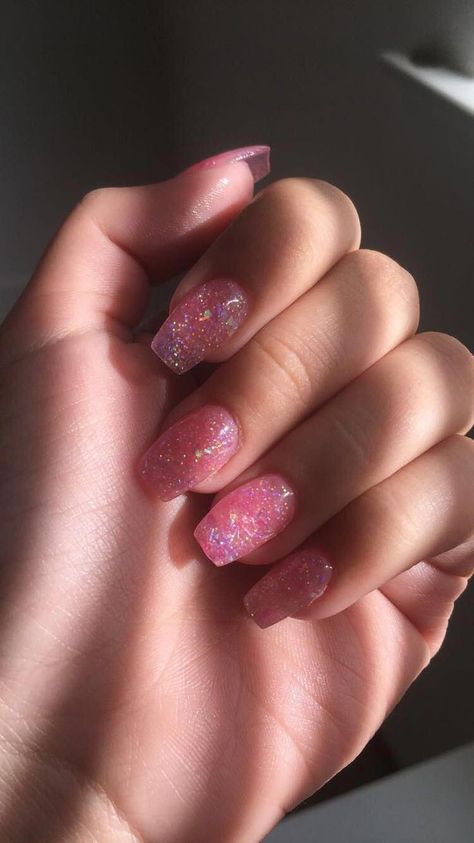 Pink Glitter Acrylic Nails, Nails 2000s, Vsco Nails, Glitter Acrylic Nails, French Tip Gel Nails, Matte Acrylic Nails, Coffin Nails Ombre, Green Acrylic Nails, Glitter Nails Acrylic