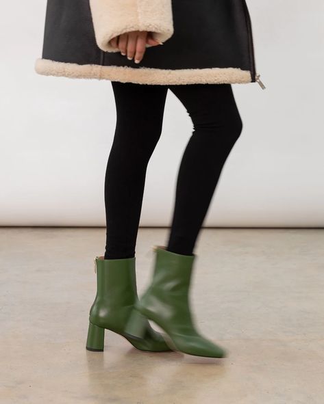 12 Dear Frances Boots For Treading Winter In Style Cute Winter Boots, Dear Frances, Heeled Chelsea Boots, Green Boots, Patent Leather Boots, Pink Suede, Equestrian Style, Cropped Trousers, Green Leather