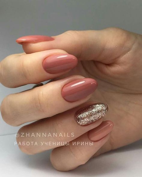 Pretty Almond Nails Short, Desert Rose Nails, Almond Nails Ideas Elegant, Nail Designs For Autumn, Dusty Pink Nails, Nail Extensions Acrylic, Ideas For Thanksgiving, Cozy Colors, Thanksgiving Nail Designs