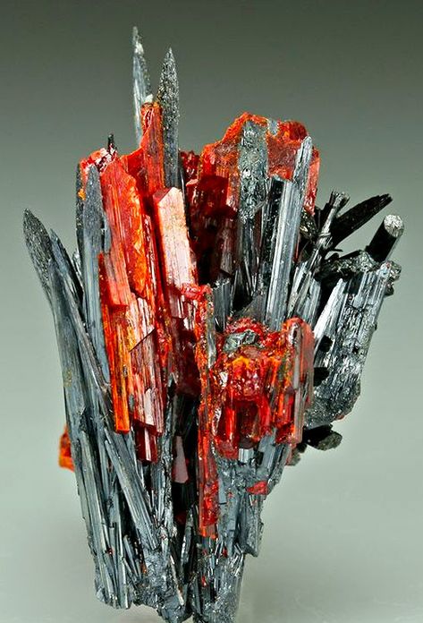 Realgar on Stibnite from Romania Minerals Crystals Rocks, Rock Minerals, Crystal Geode, Beautiful Rocks, Mineral Stone, Rocks And Gems, Minerals And Gemstones, Back To Nature, Gems And Minerals