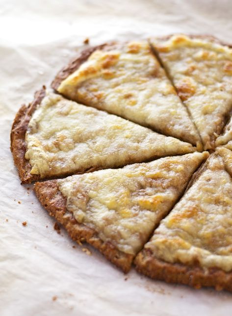 Pickle Pizza Recipe, Quinoa Crust, Quinoa Pizza Crust, Easy Pickling Recipes, Pickle Recipes Homemade, Homemade Pickles, Healthy Pizza, Gluten Free Pizza, Vegan Pizza