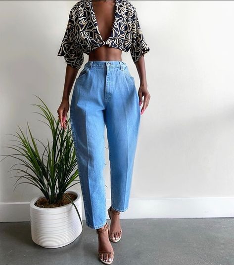 Look Jean, Balloon Pants, Summer Attire, Causual Outfits, Cute Comfy Outfits, Wide Pants, High Fashion Street Style, Clothes Collection, Retro Outfits