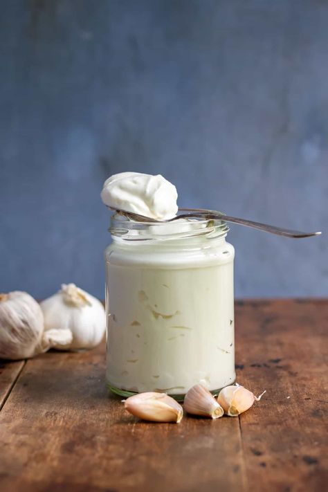 This easy Vegan Aioli recipe combines creamy homemade vegan mayo with the bold taste of fresh garlic for a flavorful aioli to use in many recipes. Whip up this simple condiment in 5 minutes or less, using just 5 ingredients! Vegan Aioli Recipe, Vegan Aioli, Vegan Mayonaise, Veggie Desserts, Garlic Mayonnaise, Garlic Aioli Recipe, Vegan Meat Recipe, Vegan Dips, Vegetable Cake