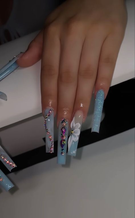 Blue Nail Acrylic Ideas, Light Blue Bling Nails, Extra Nails Acrylic, Light Blue Quince Nails, Blue Birthday Nails, Nail Art 2022, Blue Prom Nails, Mexican Nails, Quince Nails