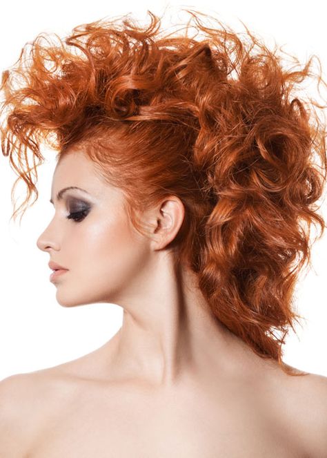 15 Tried-and-True Hairstyles for Long Curly Hair Rock Hairstyles For Long Hair, White Hairstyle, Mohawk Updo, Punk Rock Hair, Rock Hairstyles, Bun Updo, Curly Hair Updo, Punk Hair, Super Hair