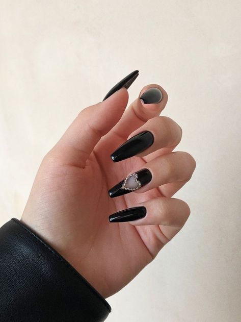 Black Acrylic Nails, Vintage Nails, Goth Nails, Grunge Nails, Soft Nails, Black Nail, Diamond Nails, Dream Nails, Fire Nails