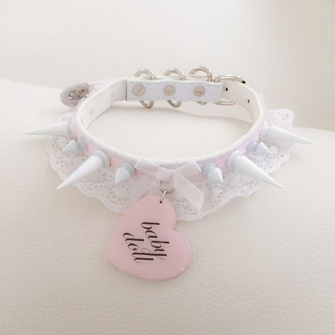 @pinovax Custom Melanie choker ft. Dollymilk pendant Pastel Goth Outfits, Pastel Goth Fashion, Pastel Grunge, Kawaii Goth, Pastel Fashion, Kawaii Accessories, Dark Angel, Choker Collar