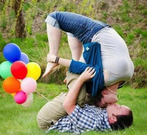 Funny Couple Photos, Funny Couple Pictures, Awkward Photos, Funny Couple, Prom Photos, Funny Couples, Photo Couple, Funny Relationship, Funny Love