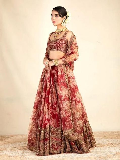 Organza Bridal Lehenga, Astha Narang, Cocktail Outfits, Wedding Lenghas, Nomi Ansari, Organza Bridal, Red Lehenga Choli, Organza Lehenga, Floral Lehenga