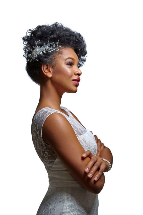 Afro Wedding Hairstyles, African Wedding Hairstyles, Natural Bridal Hair, Natural Hair Wedding, Black Wedding Hairstyles, Natural Wedding Hairstyles, Wedding Hairstyles Bridesmaid, Natural Hair Bride, Curly Wedding Hair