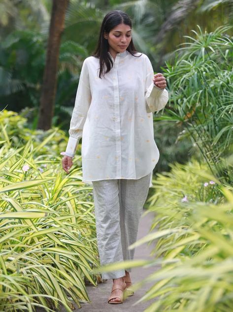 Buy Off White Handwoven Muslin Jamdani Shirt | PV006/ABD4 | The loom Jamdani Shirt, The Loom, Western Wear, Loom, Chef's Jackets, Hand Weaving, Shirt Dress, Off White, White